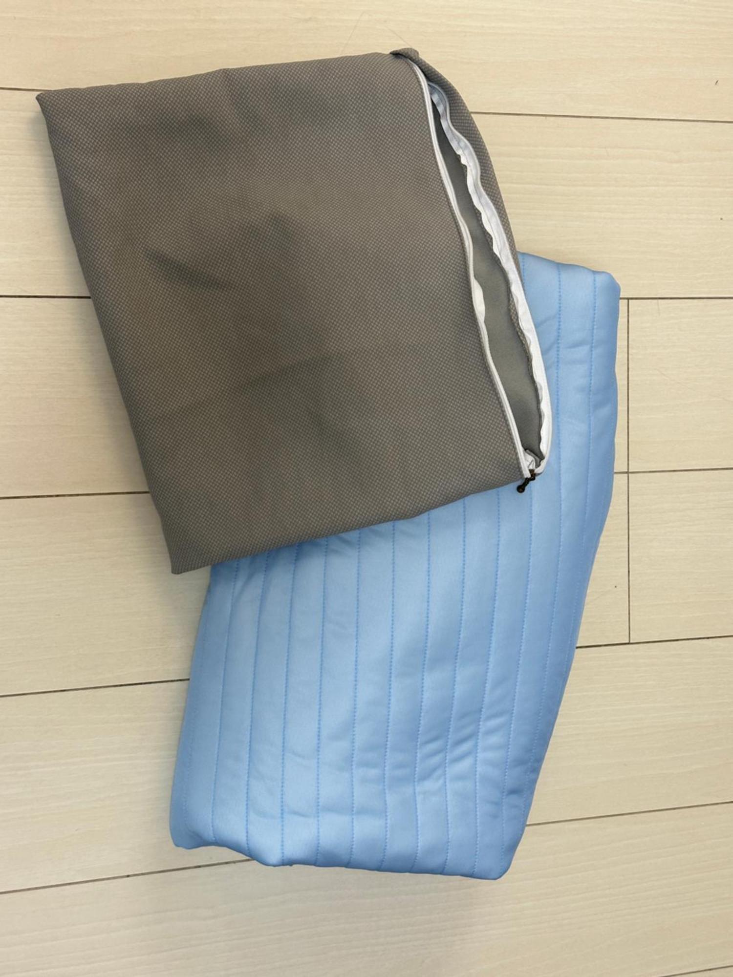 アイリスコート Apartemen *