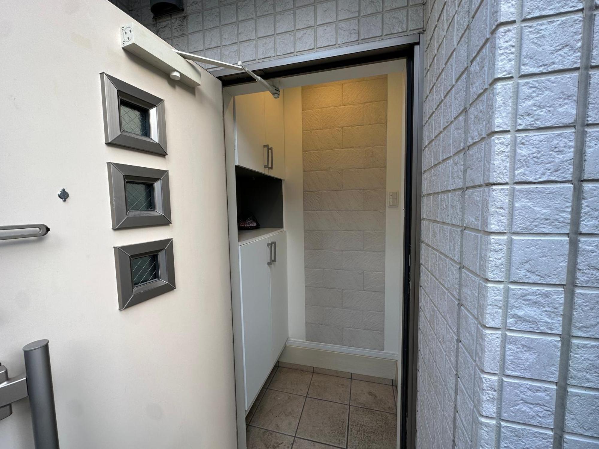 アイリスコート Apartemen *